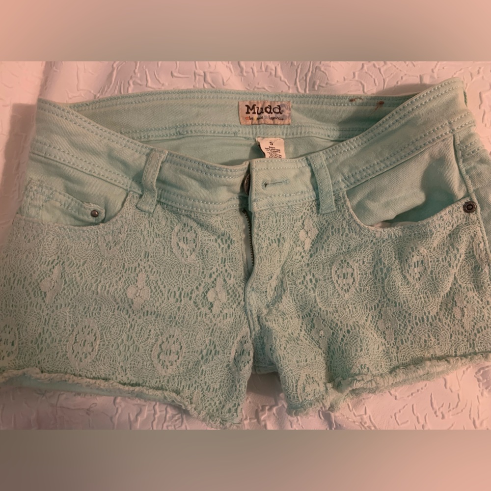 Mudd cutoff shorts
